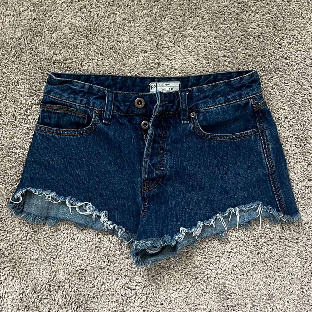 Free People blue jean cut off shorts size 26